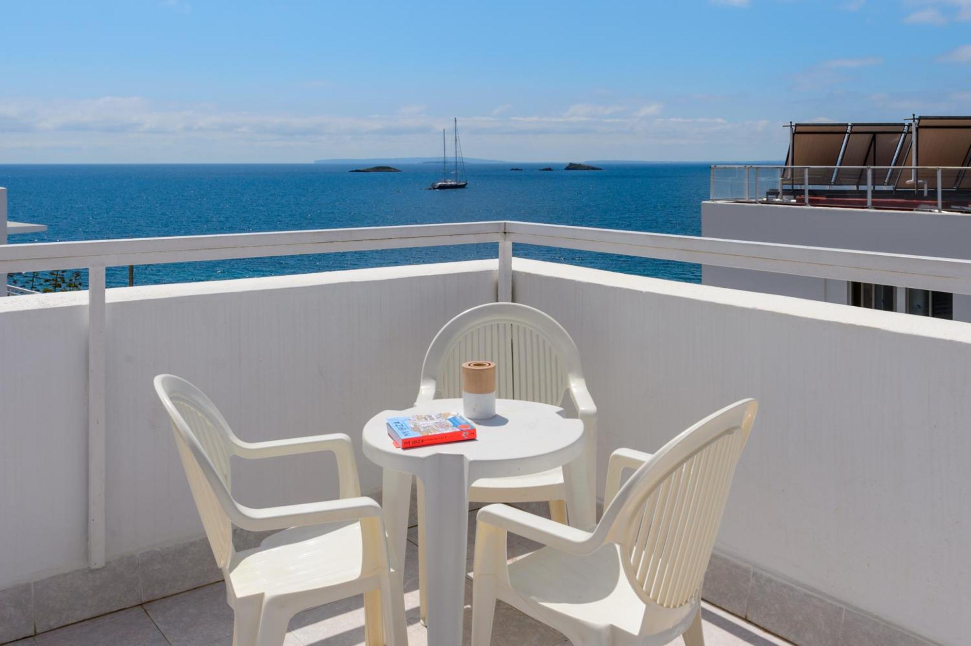 Hotel Apartamentos Vibra Lux Mar Ибица Экстерьер фото